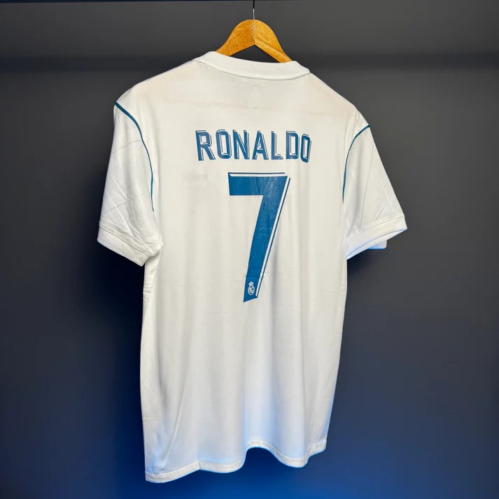 CAMISA REAL MADRID RETRO 2018 - RONALDO (2)